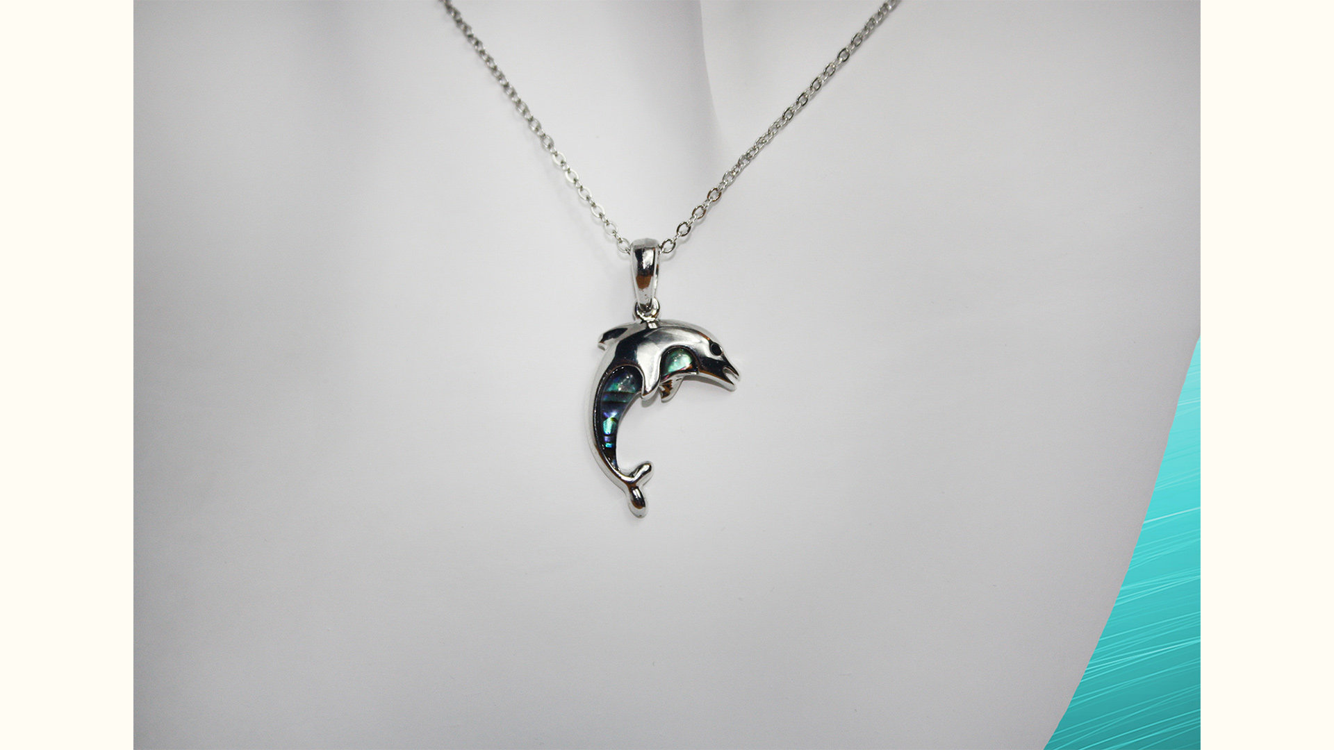 Erfrischende Welt des Meeres: Die "Ozeanbrise"-Halskette mit Delphinmotiv